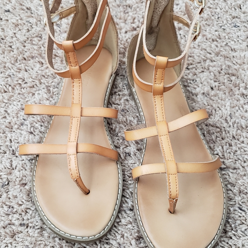 Women's Sandals - Picture 2 of 5